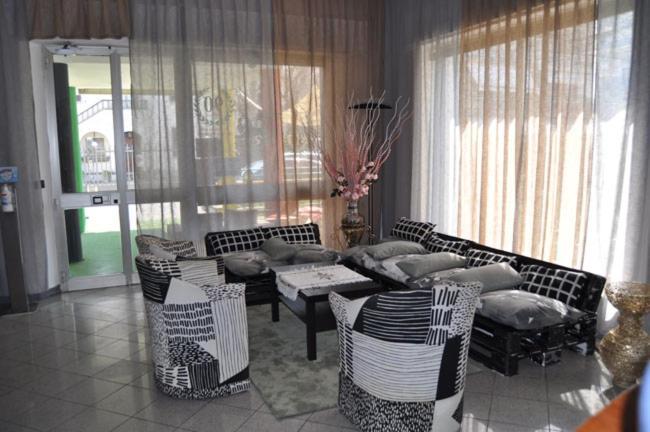 Hotel Rigobello Riccione Dış mekan fotoğraf